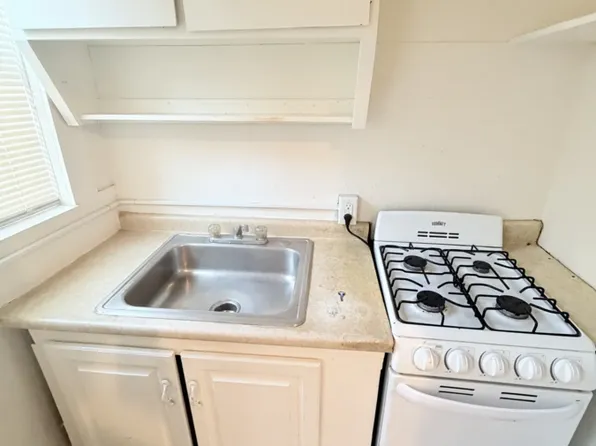 485 Howard Ave #3, New Haven, CT 06519