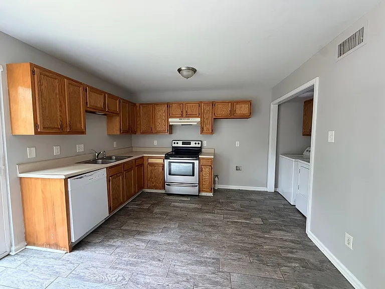 8702 White Rock Ln — Photo 4