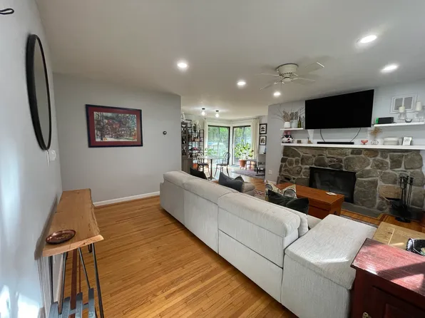 2 Lakeview Rd, South Salem, NY 10590