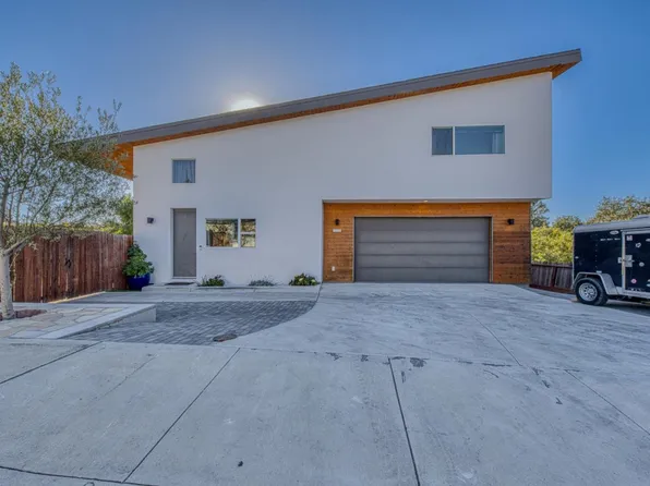 1220 Mulberry St, Hollister, CA 95023
