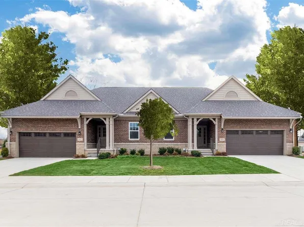 981 Cottage Ln #14, Troy, MI 48085