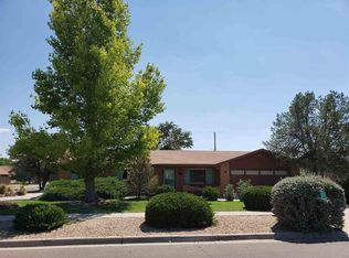 406 Sunrise Rd, Roswell, NM 88201