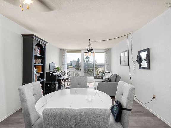 5th image of 5572 N Ridge Rd #407