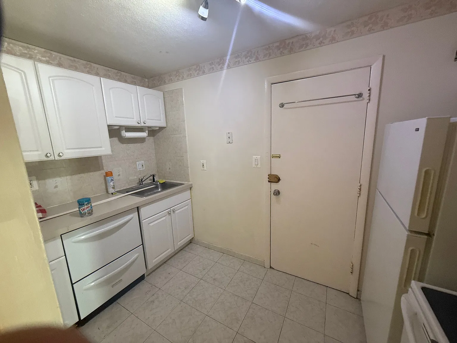 2 bed, $2,800 — Photo 3