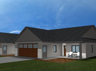 Walnut St #6B, Decorah, IA 52101