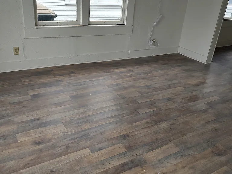 516 W Dakota Ave — Photo 9