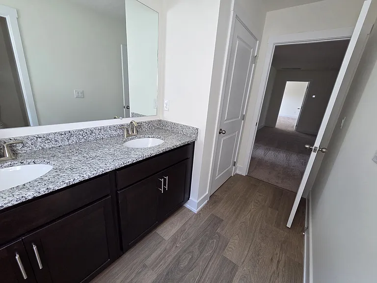 1107 Emily Louise Ln — Photo 21
