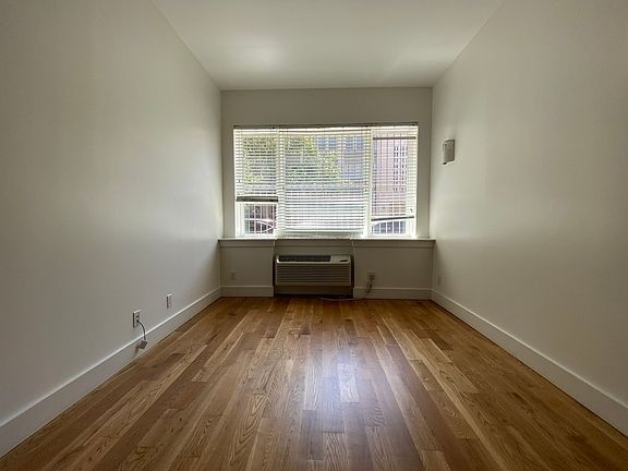 5th image of 91 Varet St #1AA