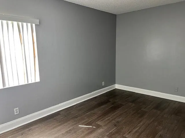 2163 Madeira Dr — Photo 14