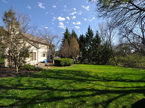 2nd image of 7691 Forest Knoll Dr