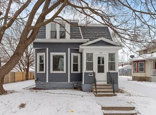 219 W 16th Ave, Oshkosh, WI 54902
