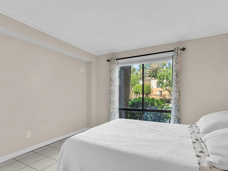 470 N Civic Dr #105 — Photo 33