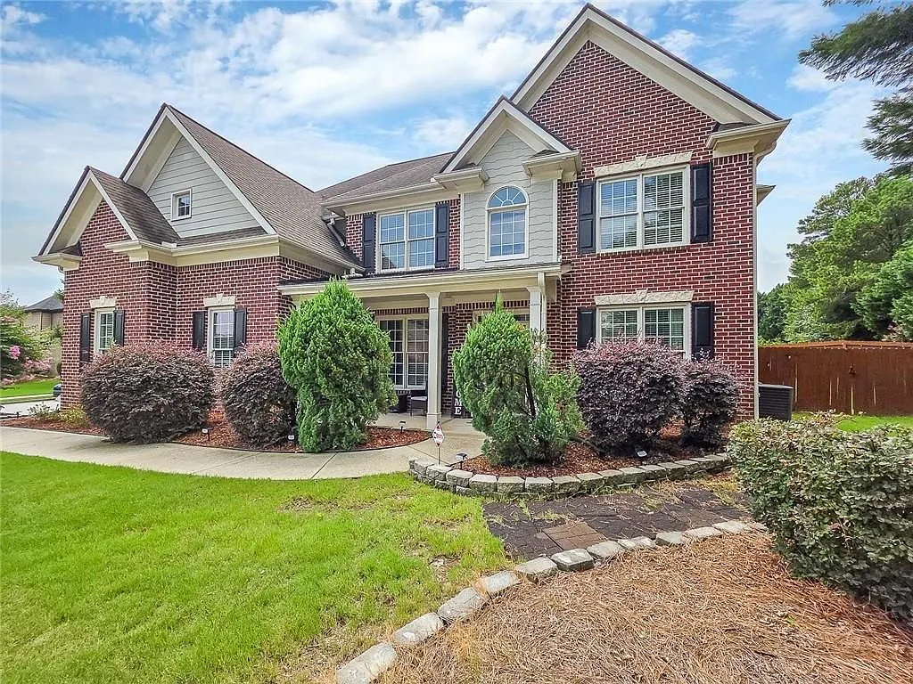 6 bed, 4.0 bath, 3050 sqft, $3,500 — Photo 4