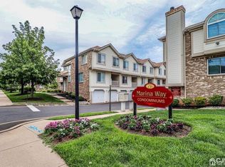 51 Marina View Dr, Sewaren, NJ 07077