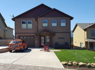 91 SE Warm Springs Dr, Cascade Locks, OR 97014