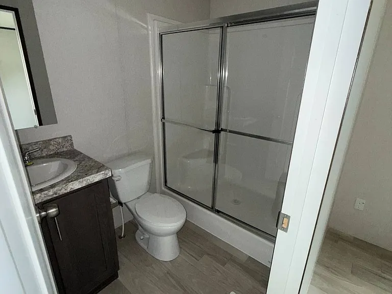 129 Jessica Ln — Photo 5