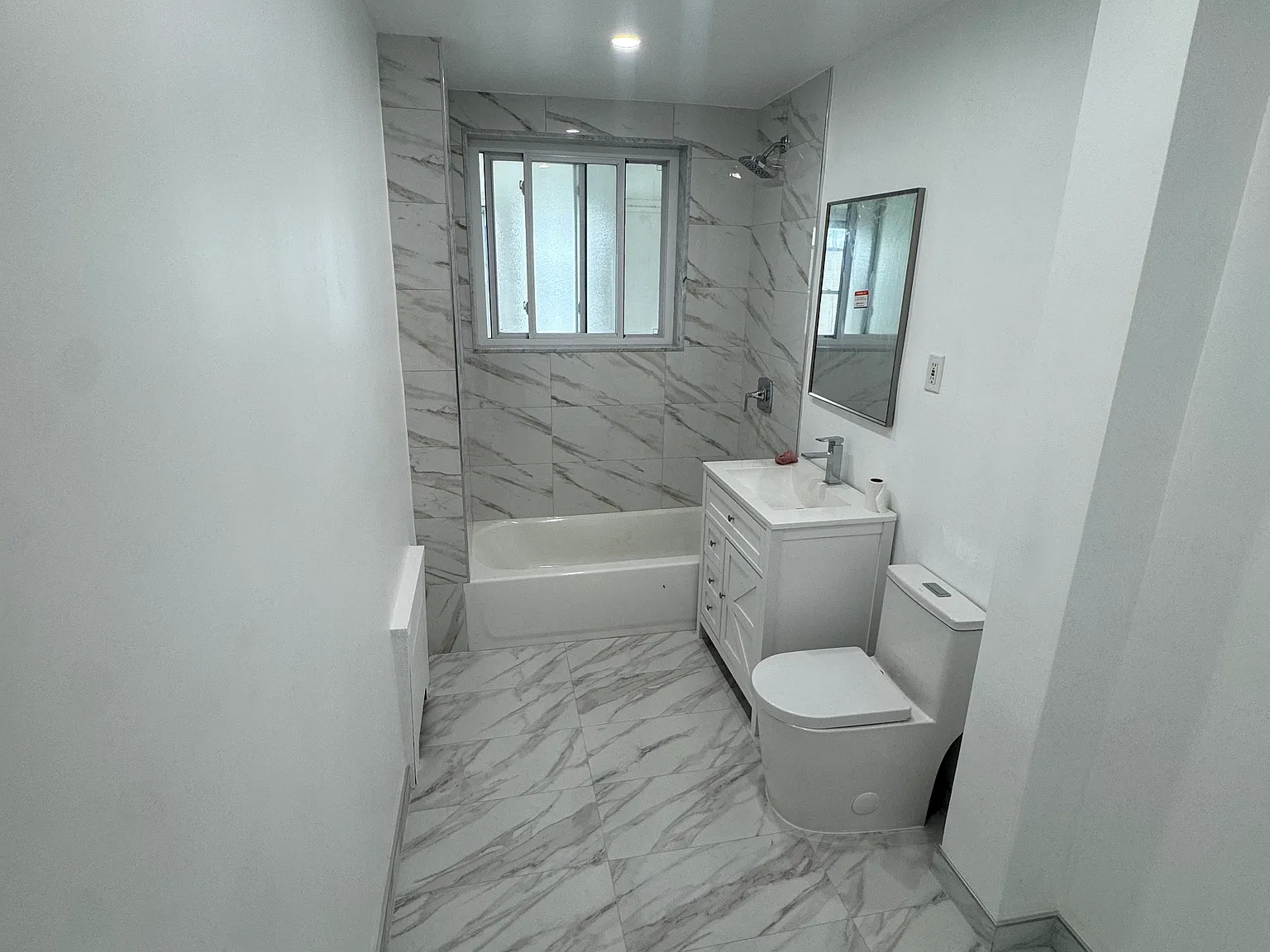 3 bed, 1.5 bath, 1500 sqft, $4,000 — Photo 4