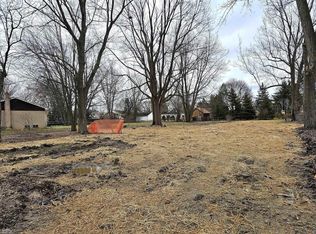 2232 Maplecrest Rd, Sterling Heights, MI 48310