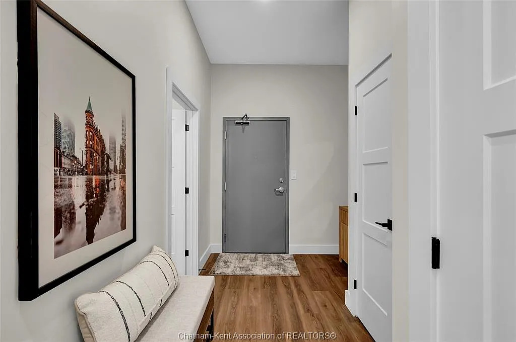 2 bed, $2,500 — Photo 4