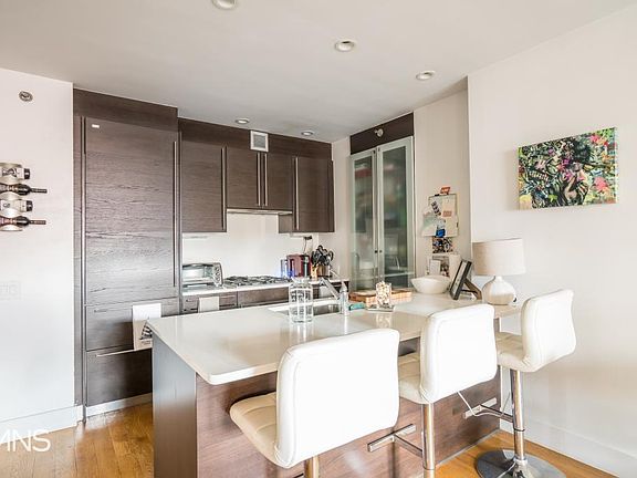2nd image of 464 W 44th St APT 6C