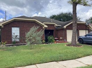 4626 Stonemede Dr, Friendswood, TX 77546