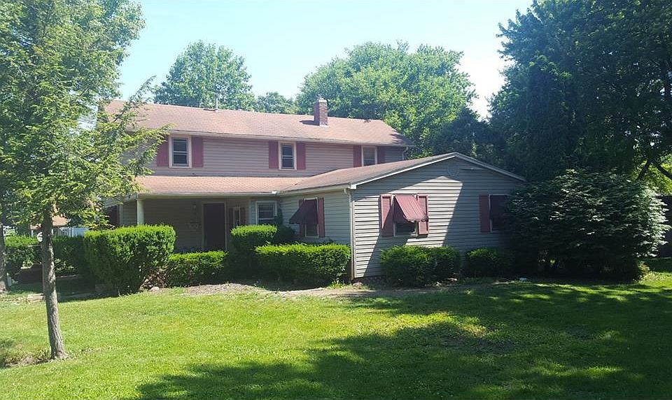 1st image of 926 Spruce Ave