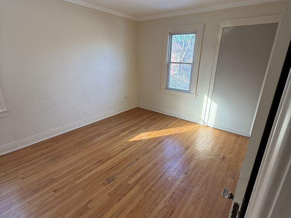 1st image of 1014B Carmel St