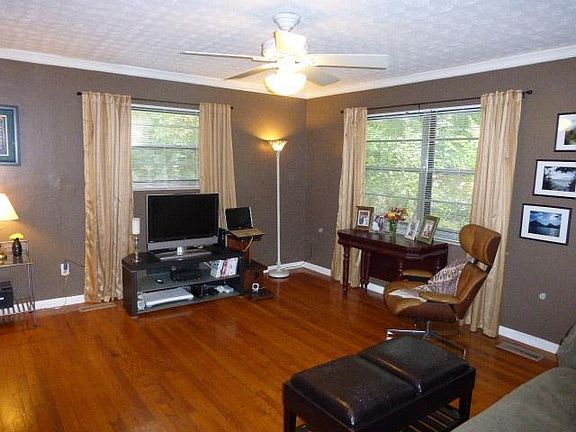 5th image of 5212 Sheraton Ln