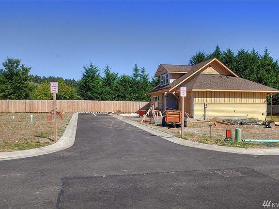 4th image of 569 Antonson Ln NE