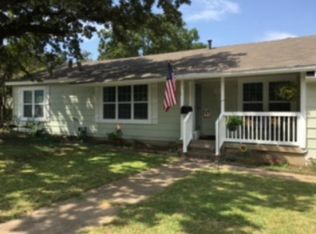 3033 Oakwood St, Haltom City, TX 76117