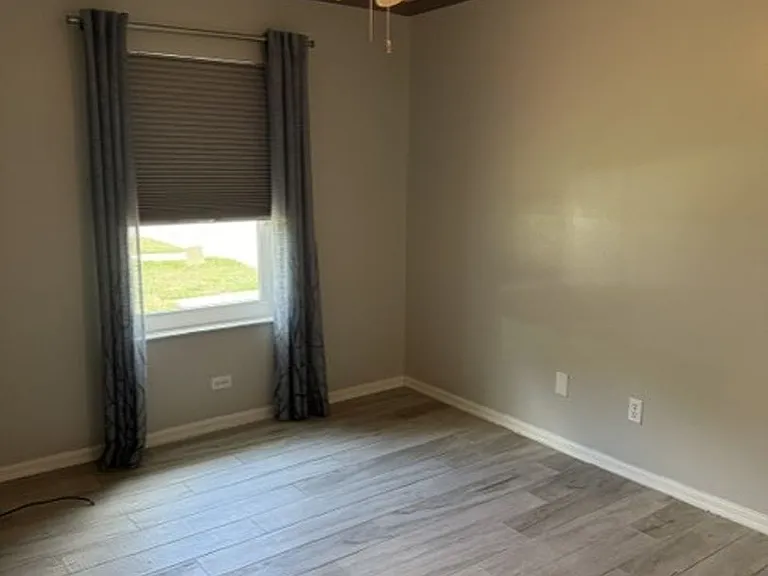 6633 Foxmoor Dr — Photo 9