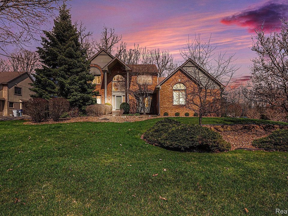 1st image of 57598 Hidden Timbers Dr