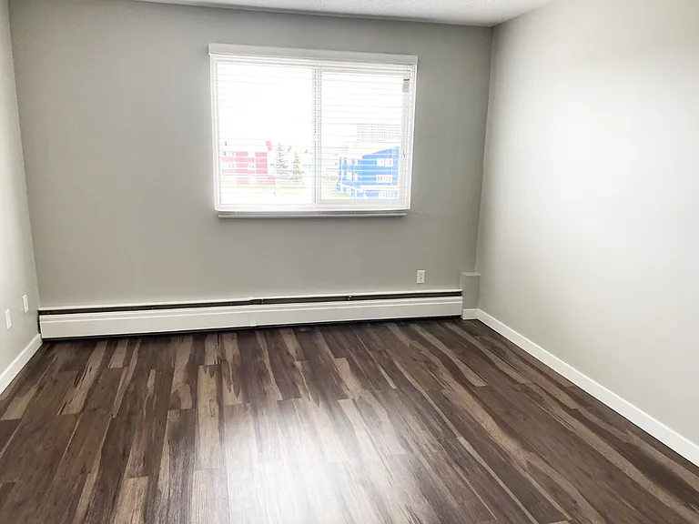 9818 94th Ave — Photo 16