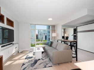 198 Aquarius Mews #1703, Vancouver, BC V6Z 2Y4