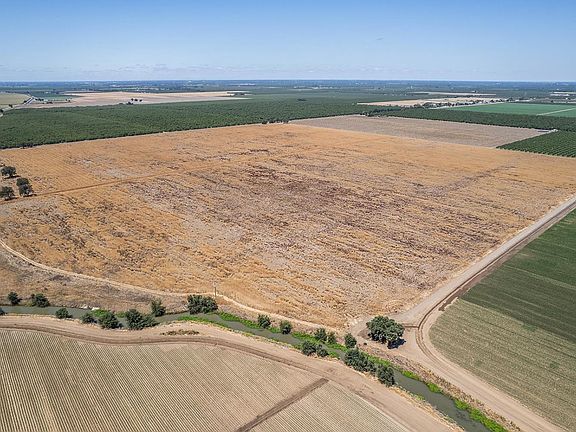 3rd image of 19351 E Highway 4