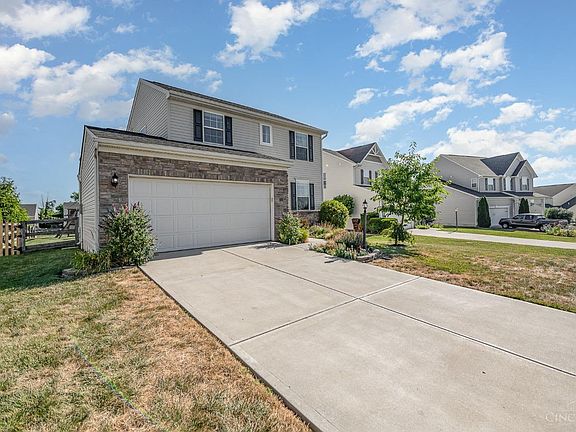 2nd image of 4838 Redstone Dr