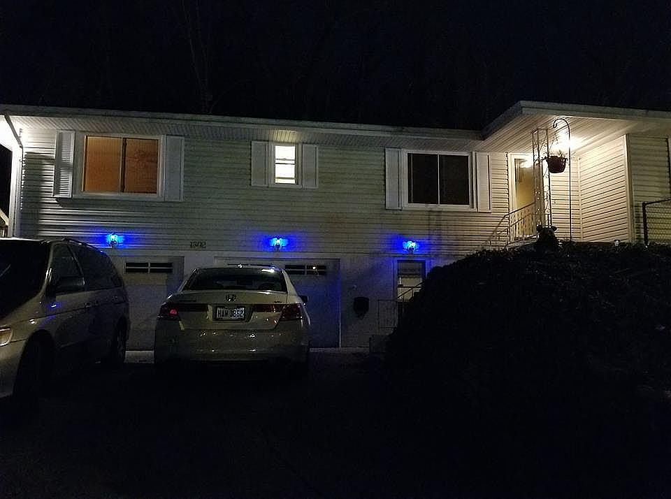 2nd image of 1302 Graf St