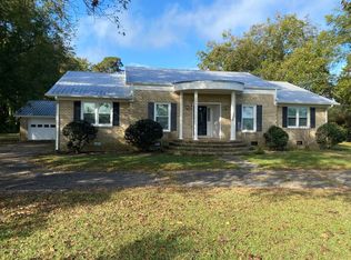 380 A I Taylor Rd, Richlands, NC 28574
