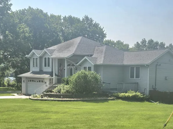 7002 Claremont St, Rockford, IL 61102