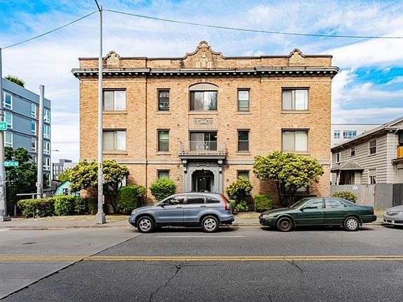 2nd image of 5003 15th Ave NE APT 103
