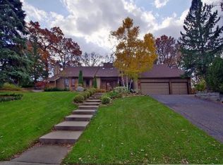 1556 Sherwood Way, Eagan, MN 55122