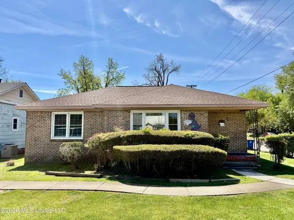 748 Cherry St, Clarksdale, MS 38614