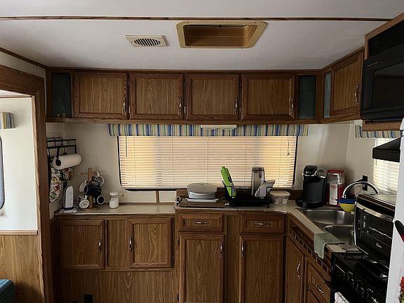 3rd image of 116 S Creek Dr #677-678