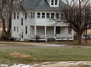 134 W Main St, Dane, WI 53529