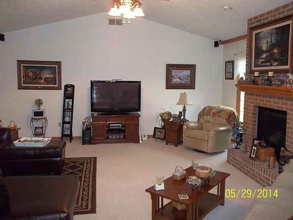 3rd image of 680 Burdick Dr
