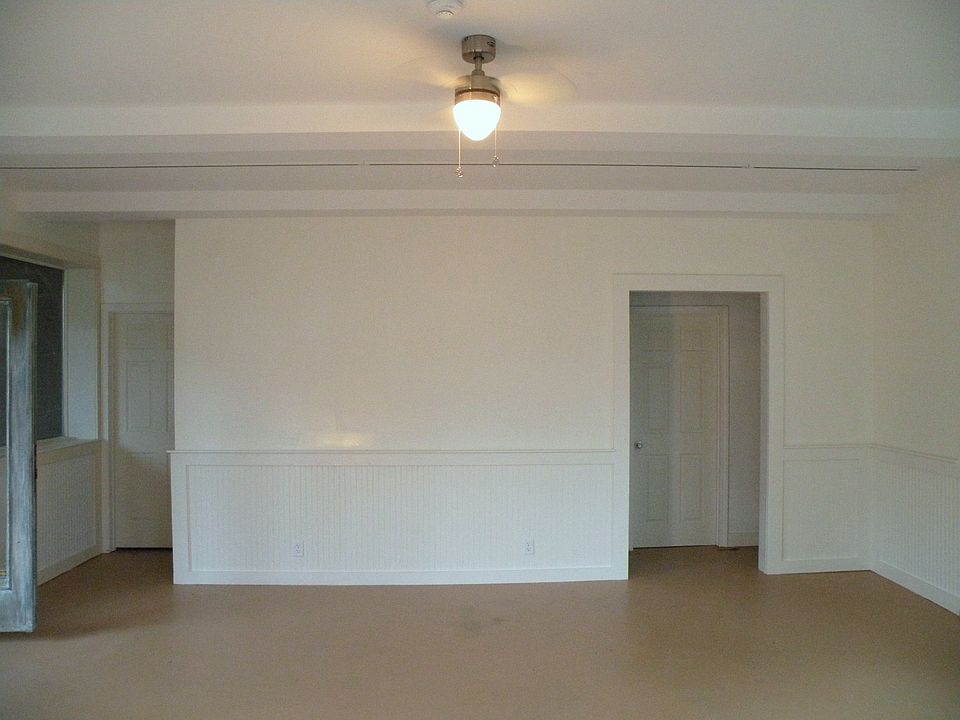 2nd image of 12 Masonic Pl