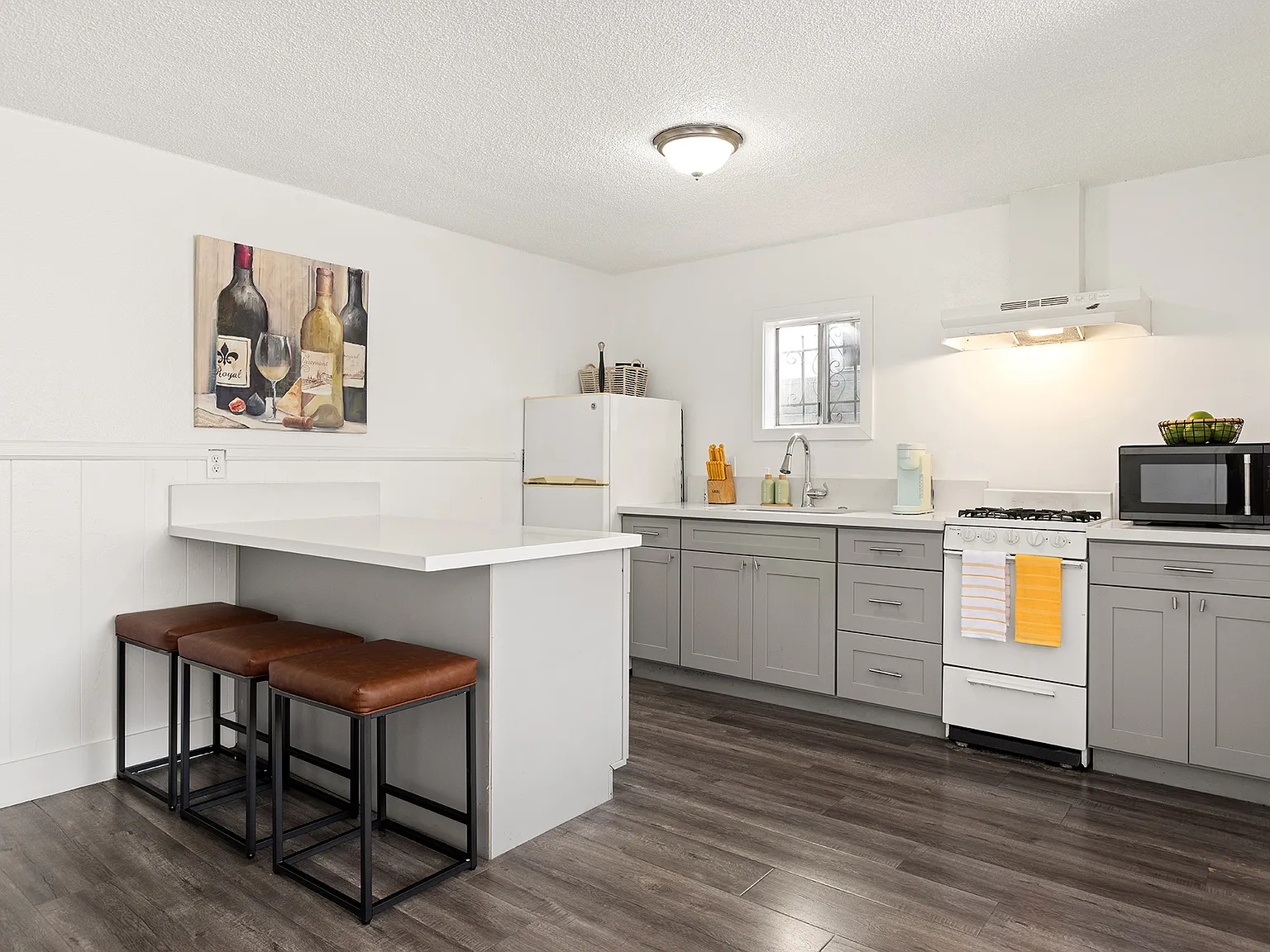 1 bed, $3,450 — Photo 4
