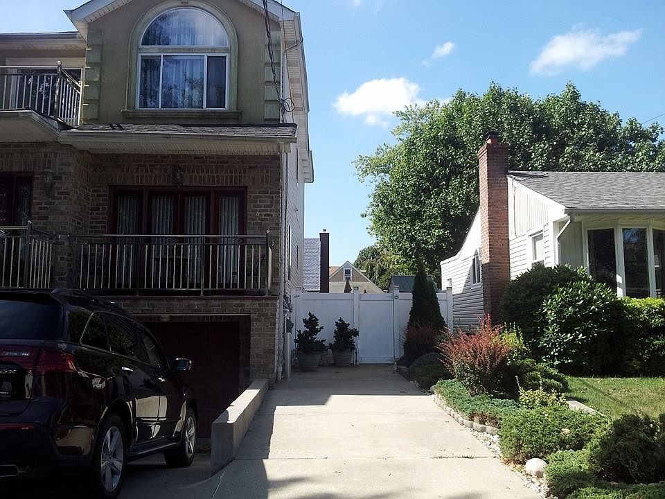 1st image of 358 Guyon Ave
