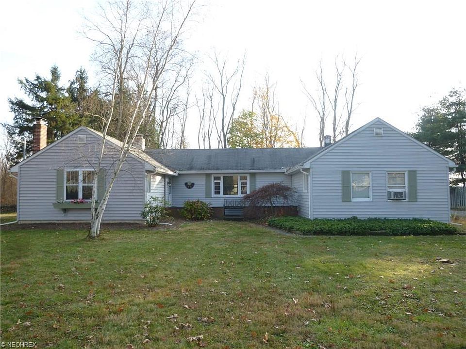 1st image of 41 Gaylord Dr