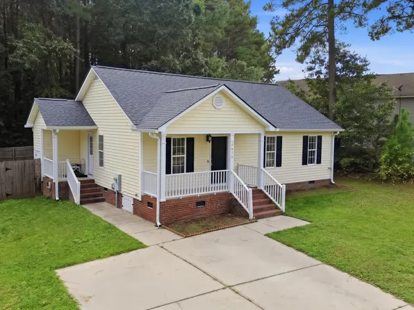 1036 Mailwood Dr, Knightdale, NC 27545